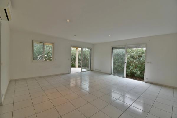 Maison de plain pied 4 pièces 97 m²