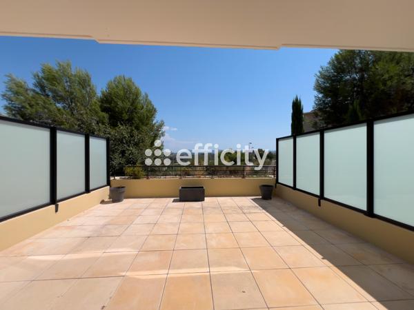 Appartement
         2 pièces
        - 28 m² 168 000 € *