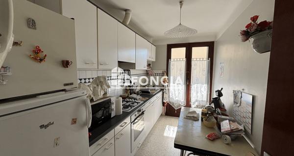 À vendre Appartement 4 pièces 75.72 m² - Avignon 84000