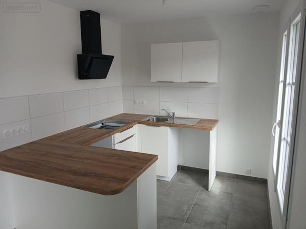 Maison à louer à Barbâtre en Vendée (85630), ref : 85091-L392