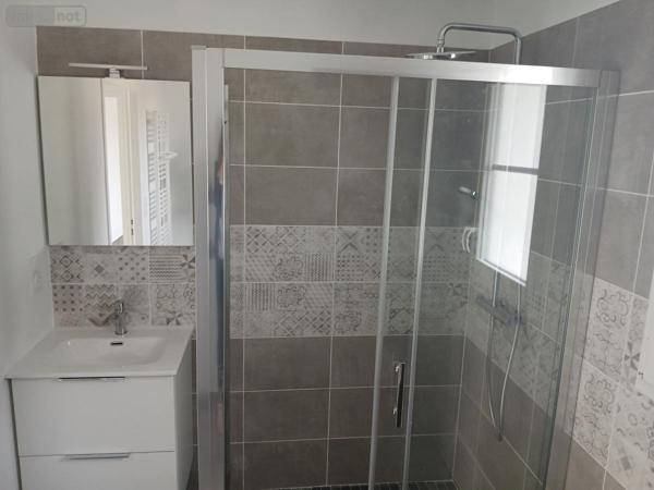 Maison à louer à Barbâtre en Vendée (85630), ref : 85091-L392