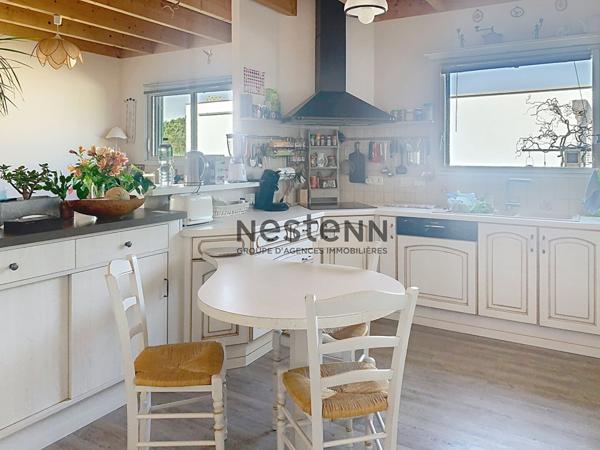 À vendre à Arzal : Belle maison ossature bois, 3 chambres, grand terrain, proche centre