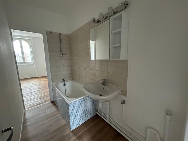 Appartement T3 ,  
Nantes 44000