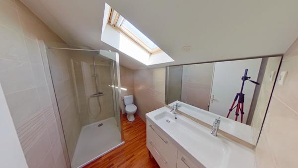 Maison spacieuse 8 pièces à vendre à Mérignac, secteur Pichey