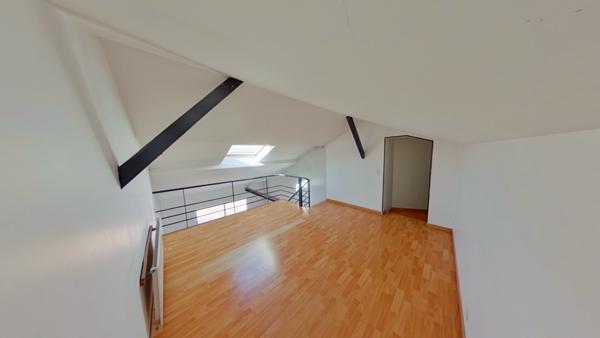 Maison spacieuse 8 pièces à vendre à Mérignac, secteur Pichey