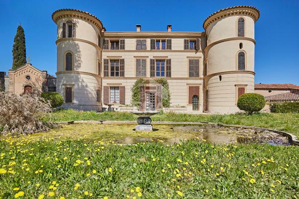 RARE A LA VENTE - COEUR DU VILLAGE DE CABRIES - APARTEMENT 4 pièce(s) 125 m2