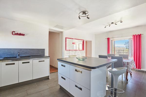 RARE A LA VENTE - COEUR DU VILLAGE DE CABRIES - APARTEMENT 4 pièce(s) 125 m2