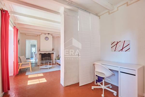RARE A LA VENTE - COEUR DU VILLAGE DE CABRIES - APARTEMENT 4 pièce(s) 125 m2