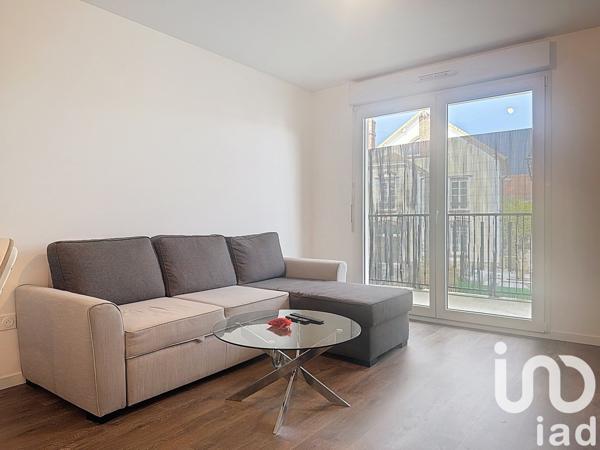 Appartement 2 pièces de 42 m² à Serris (77700)