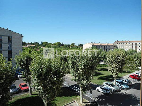 Location appartement Salon-de-Provence - 4 pièce(s) - 68 m² - 720 €/mois
