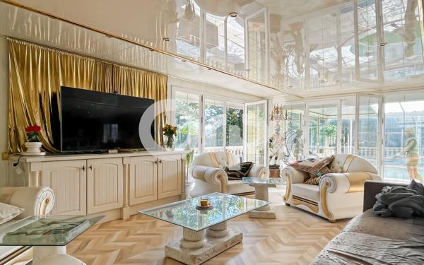 Maison à vendre    6 pièces • 320 m2 Arnières-sur-Iton