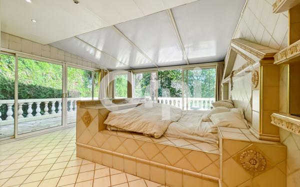 Maison à vendre    6 pièces • 320 m2 Arnières-sur-Iton