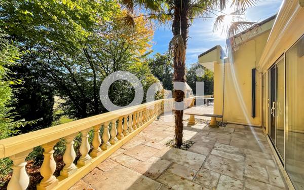 Maison à vendre    6 pièces • 320 m2 Arnières-sur-Iton