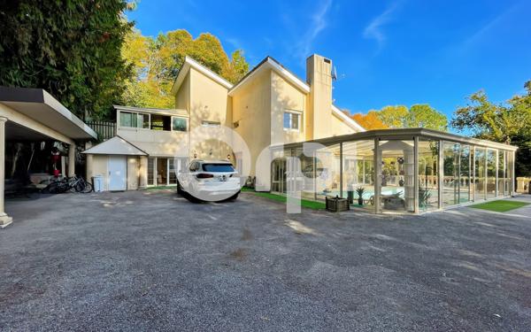 Maison à vendre    6 pièces • 320 m2 Arnières-sur-Iton