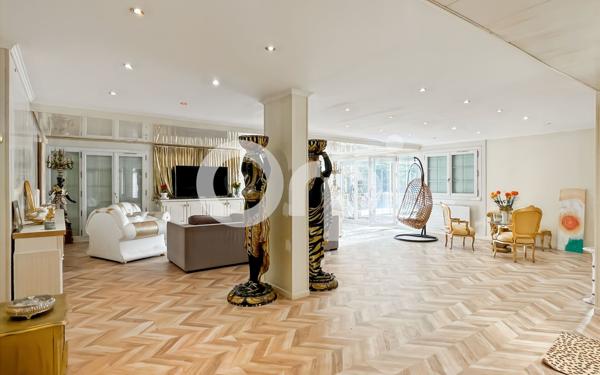 Maison à vendre    6 pièces • 320 m2 Arnières-sur-Iton