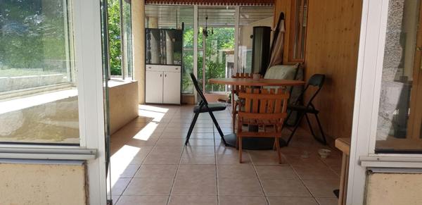 maison 3 chambres avec dépendances proches écoles et commerces