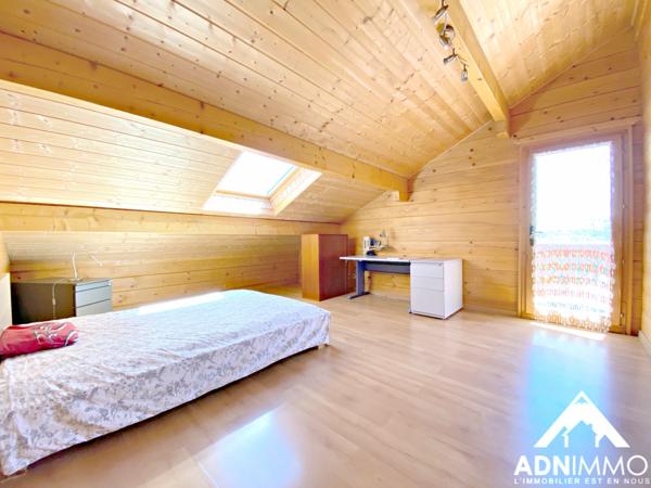 Crozet (01170) Maison 6 Pièces 300 m2