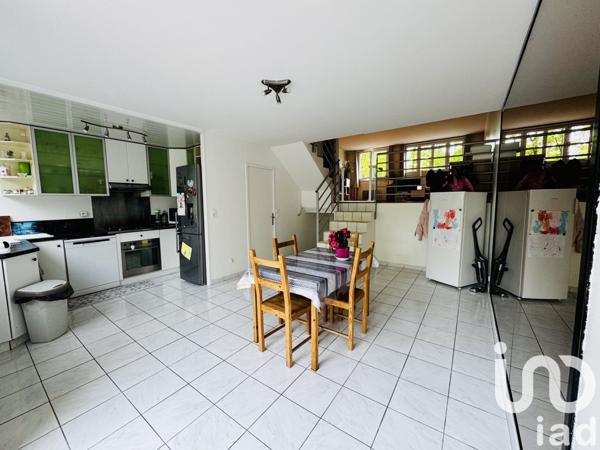 Appartement à vendre 4 pièces 84 m² Savigny-le-Temple