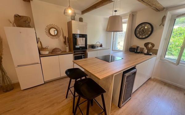 Appartement à vendre    4 pièces • 84 m2 Hyères