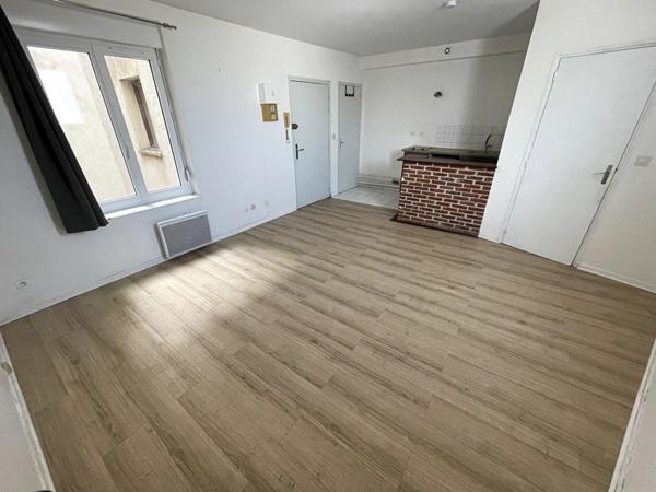 A LOUER : T1 à LILLE • Rue de Wazemmes - WAZEMMES • 490 € CC • Réf. 681-001