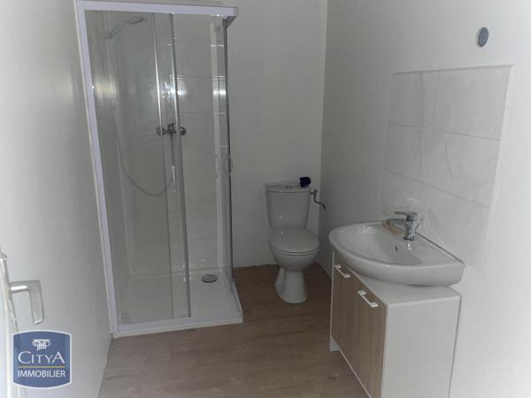 Location appartement Chinon (37500) 1 pièce 27.6m²