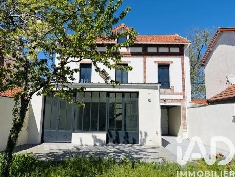 Maison à vendre 6 pièces 143 m² Saint-Maur-des-Fossés