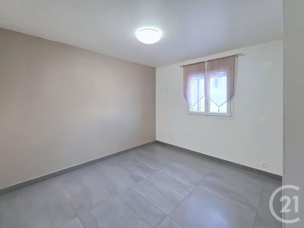 Maison à vendre  4 pièces - 125 m2 ST MITRE LES REMPARTS - 13