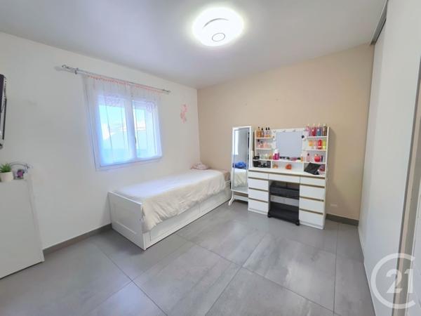 Maison à vendre  4 pièces - 125 m2 ST MITRE LES REMPARTS - 13