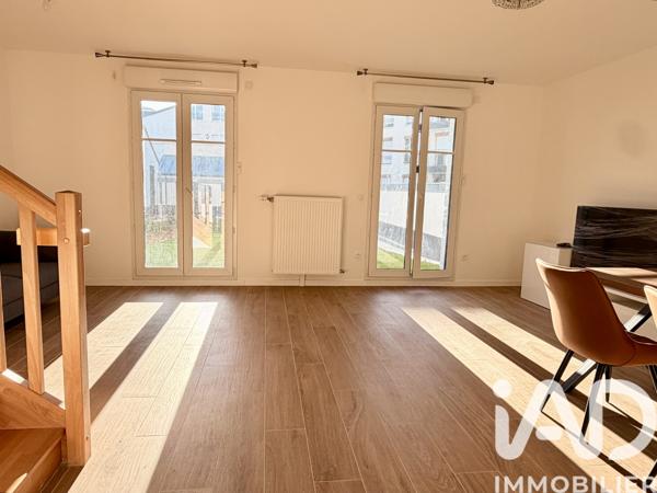 Location maison 5 pièces 93 m² Serris