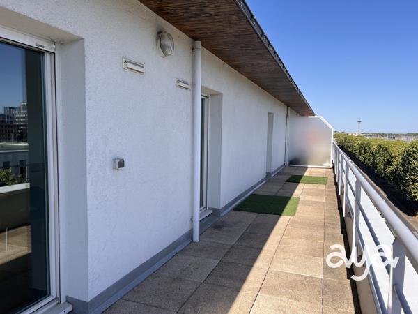 DUPLEX AVEC TERRASSE PLEIN SUD ET GARAGE DOUBLE