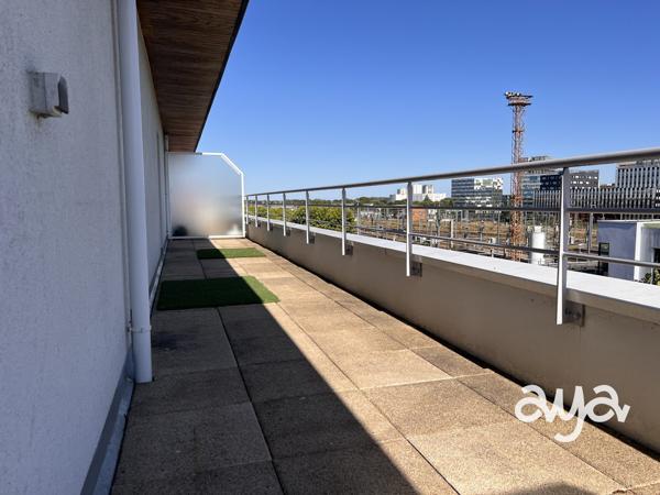 DUPLEX AVEC TERRASSE PLEIN SUD ET GARAGE DOUBLE