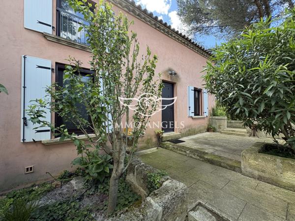 BELLE MAISON D'ENVIRON 140M2 SUR TERRAIN ARBORE DE 1080 M2 AVEC PISCINE