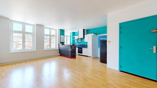 Appartement Saint Avold centre-ville- 3 pièce(s)- 2 chambres - 90 m2