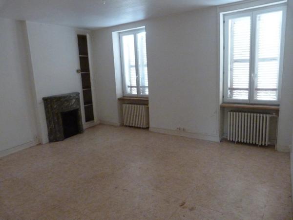 Vente                                                      Maison
                        
                     4 pièces                      70 m2                     à Vierzon