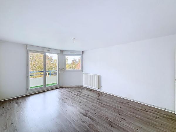 APPARTEMENT DE 50m2 à QUEULEU