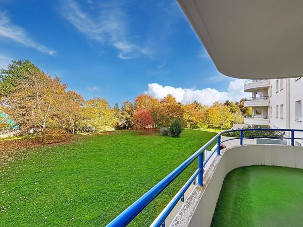 APPARTEMENT DE 50m2 à QUEULEU