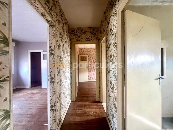 Vente
                Maison90 m² - 4 Pièces -
                    ROYAN (17200)
