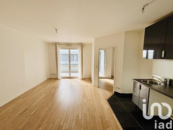 Appartement 2 pièces de 43 m² à Courbevoie (92400)