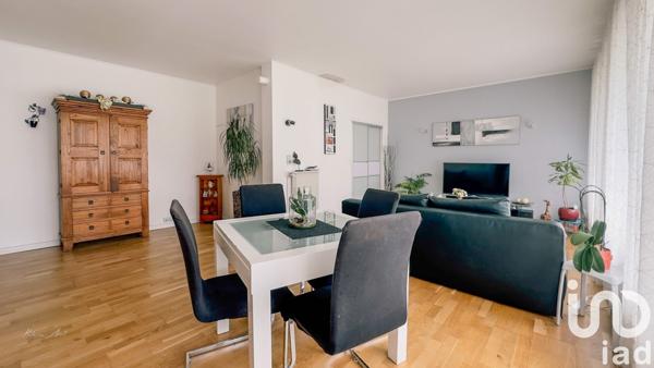 Appartement 5 pièces de 96 m² à Fontainebleau (77300)