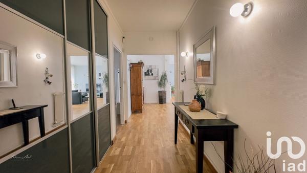 Appartement 5 pièces de 96 m² à Fontainebleau (77300)