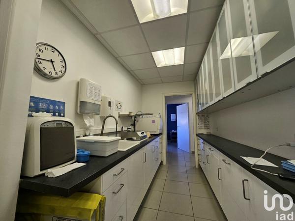 Bureaux à vendre 160 m² Aimargues