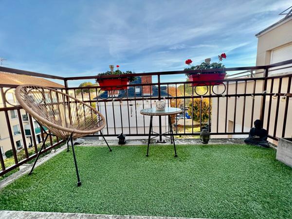 Appartement Pontoise 2 pièce(s) 46.71 m2 €208 000 ** - Référence 11099