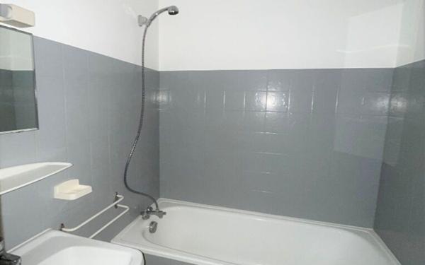 Appartement à louer    1 pièce •  Mont-de-Marsan