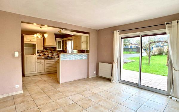 Maison à vendre    6 pièces •  Esquibien