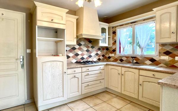 Maison à vendre    6 pièces •  Esquibien