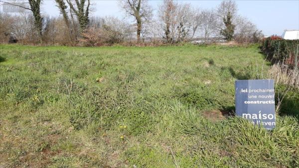 Terrain à Batir à vendre à Carhaix-Plouguer dans le Finistère (29270), ref : 29066-949612