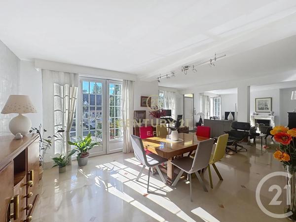 Maison à vendre  7 pièces - 172,05 m 2   LE PLESSIS TREVISE  - 94