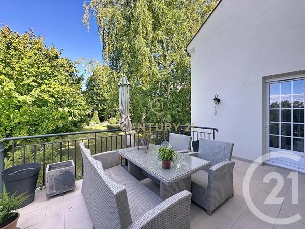 Maison à vendre  7 pièces - 172,05 m 2   LE PLESSIS TREVISE  - 94