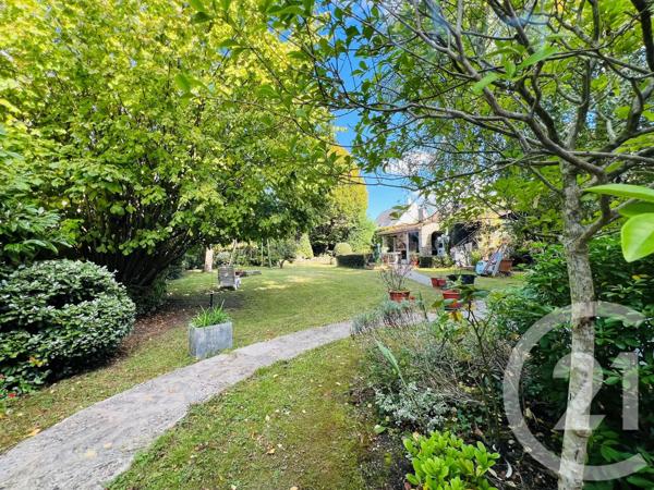 Maison à vendre  7 pièces - 172,05 m 2   LE PLESSIS TREVISE  - 94