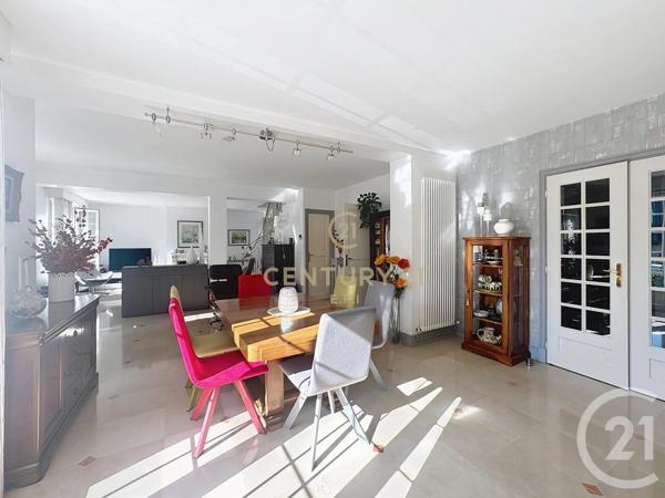 Maison à vendre  7 pièces - 172,05 m 2   LE PLESSIS TREVISE  - 94